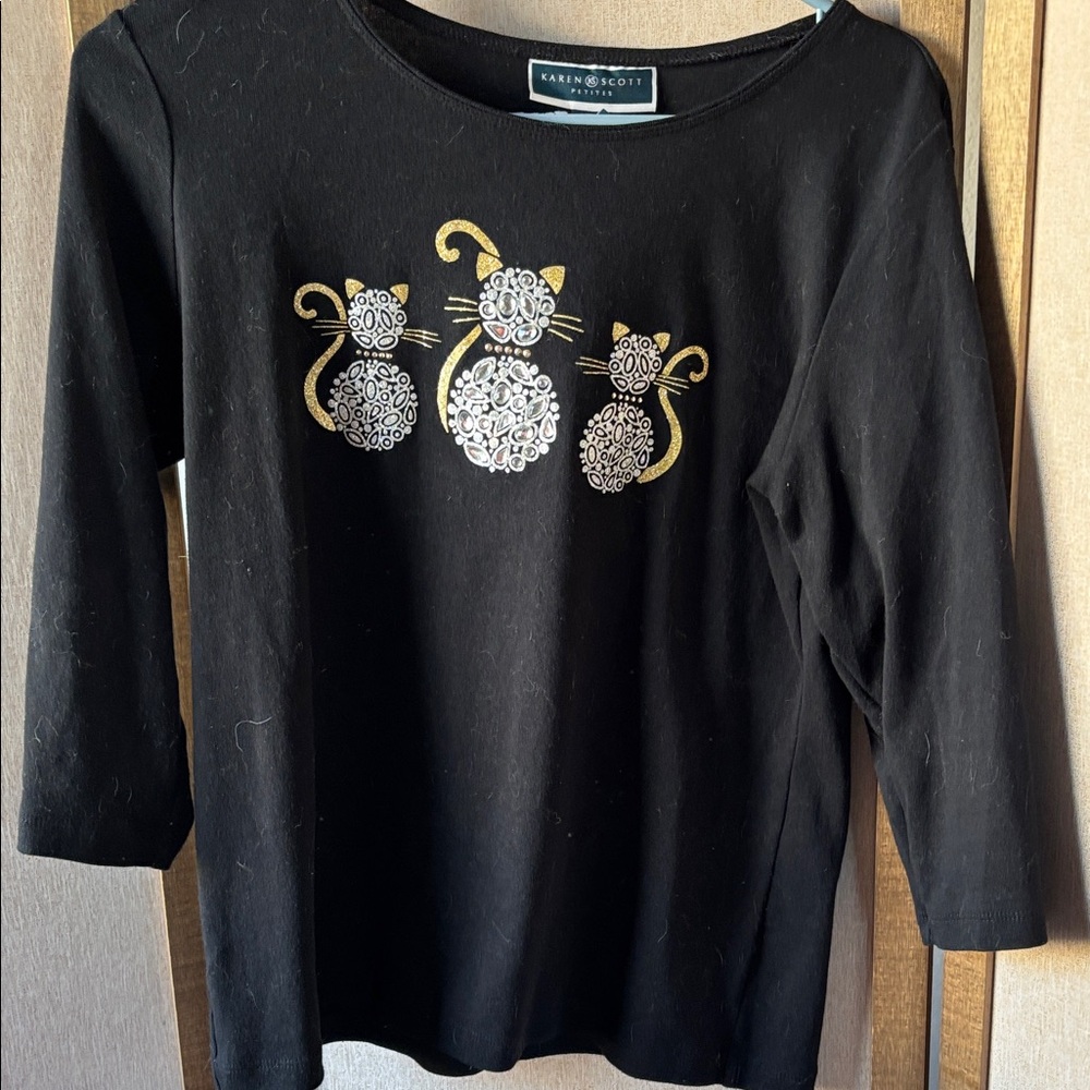 FINAL MARKDOWN Karen Scott Black Top with Gold and White Cat Design petite large